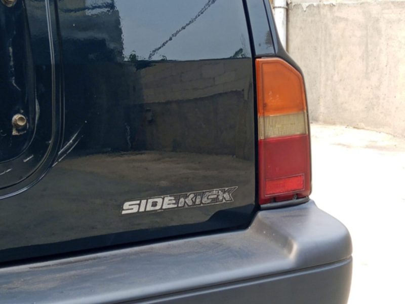 Suzuki sidekick kondisi istimewa AD