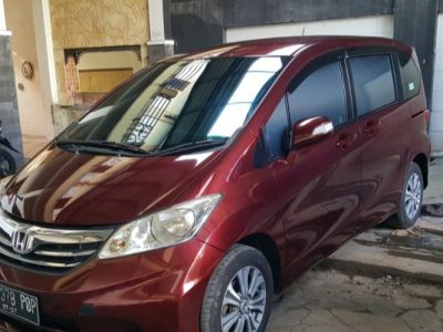 Honda freed 2012
