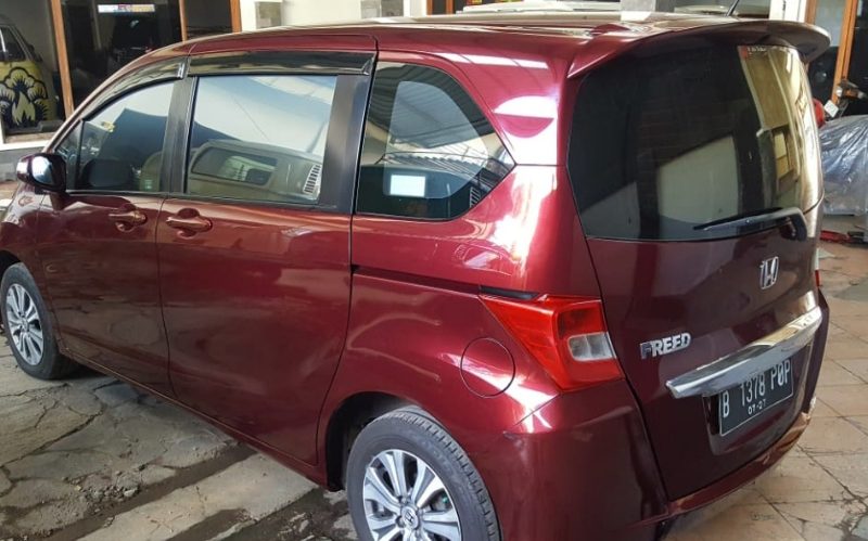 Honda freed 2012