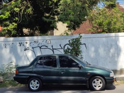 Classy 1990 plat AB pajak on