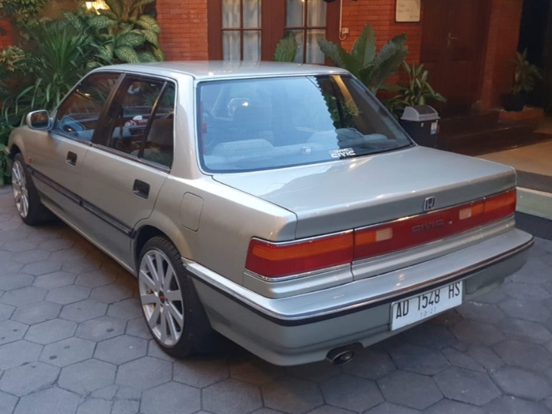 Grand Civic 1990