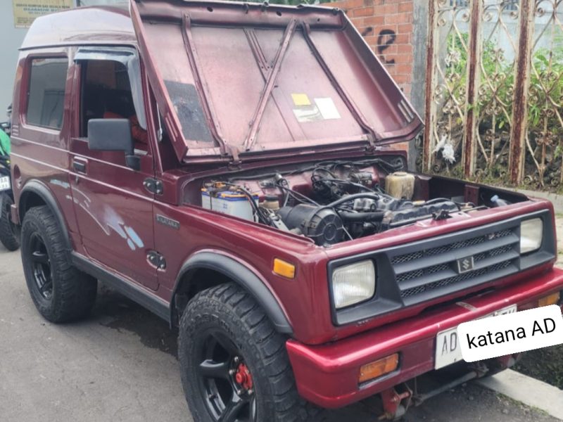 Katana 1989 kaleng
