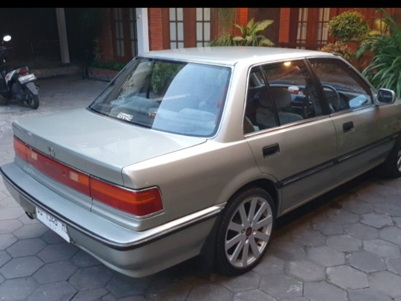 Grand Civic 1990