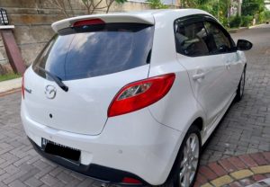 Mazda 2 A/T